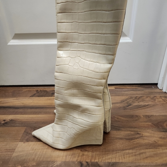 Schutz Asya Up Crocodile Embossed Leather Boots Egg Shell. Sz 7B New without box - Picture 7 of 13